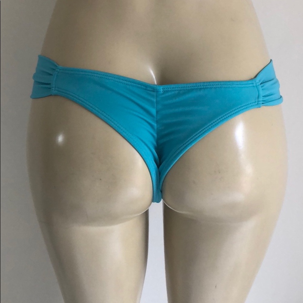 Semi Thong bikini Bottom - Picture 3 of 3